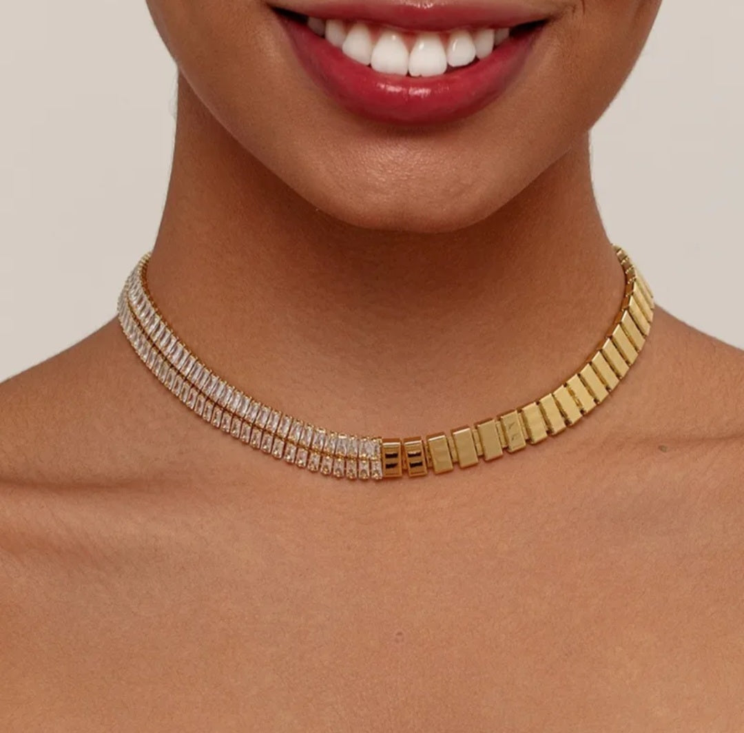 AZRA NECKLACE