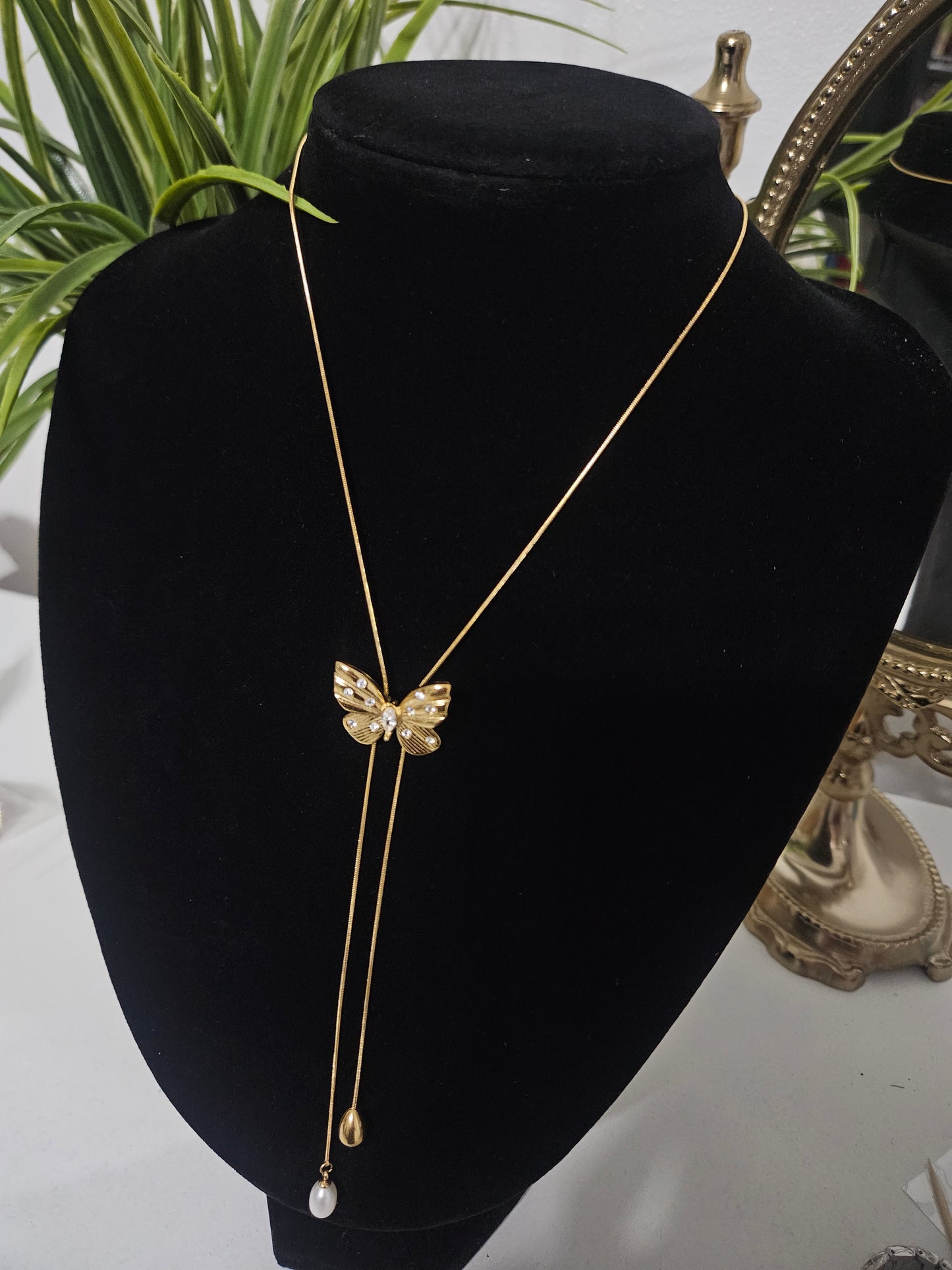 Antik Necklace