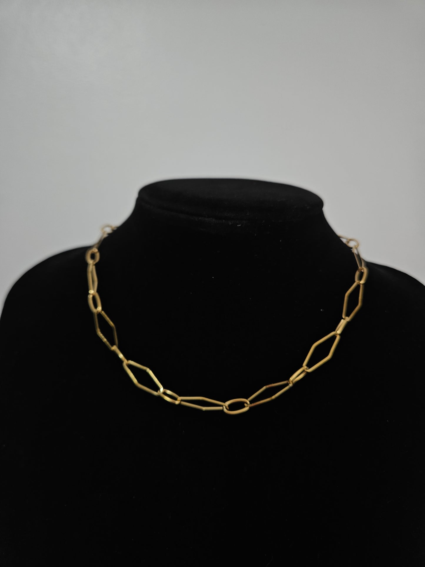 LORNA NECKLACE