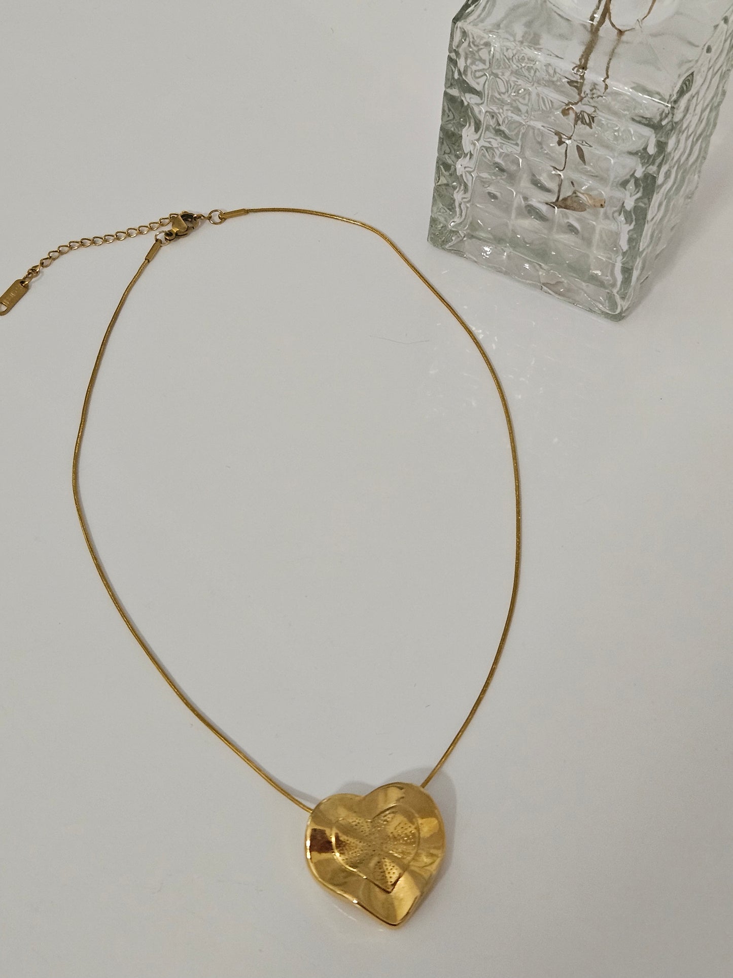 Mía Heart Necklace