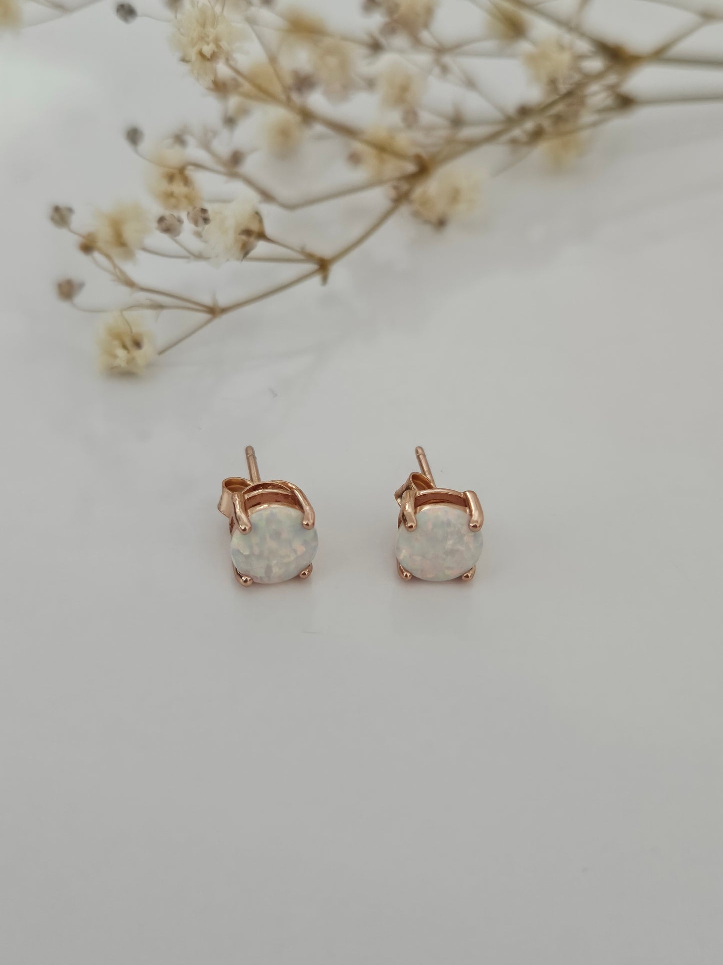 Stud Tornasol Earrings