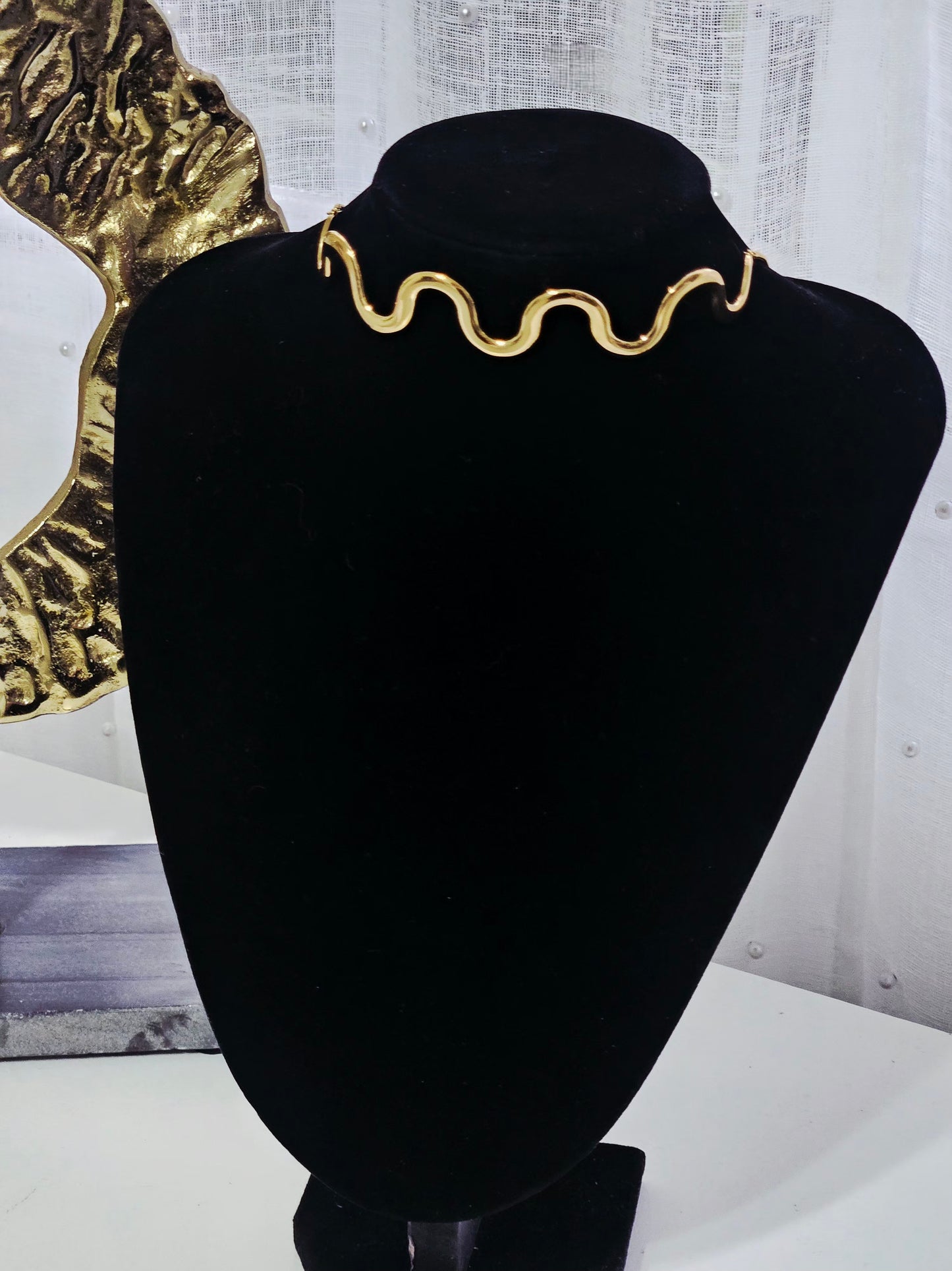 Choker Necklace Gold