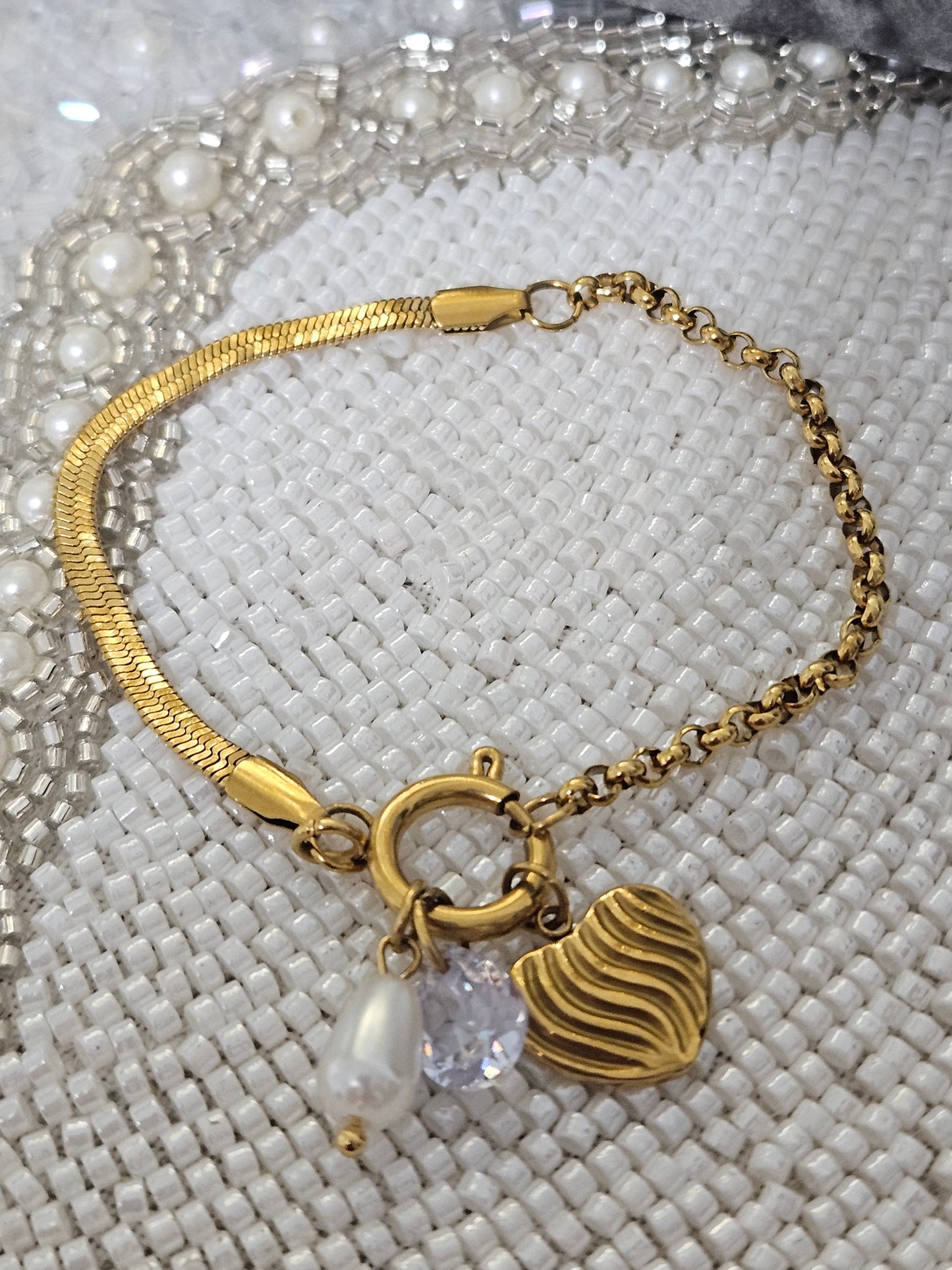 Beth Heart Bracelet