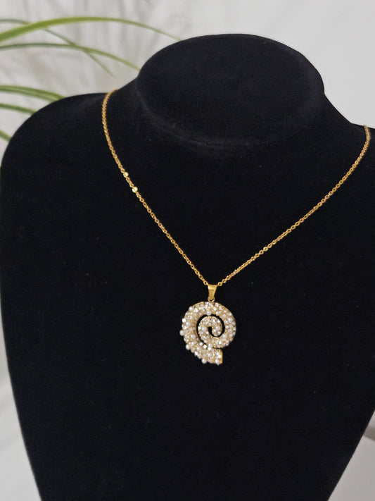 ELEGANT CARACOL Necklace