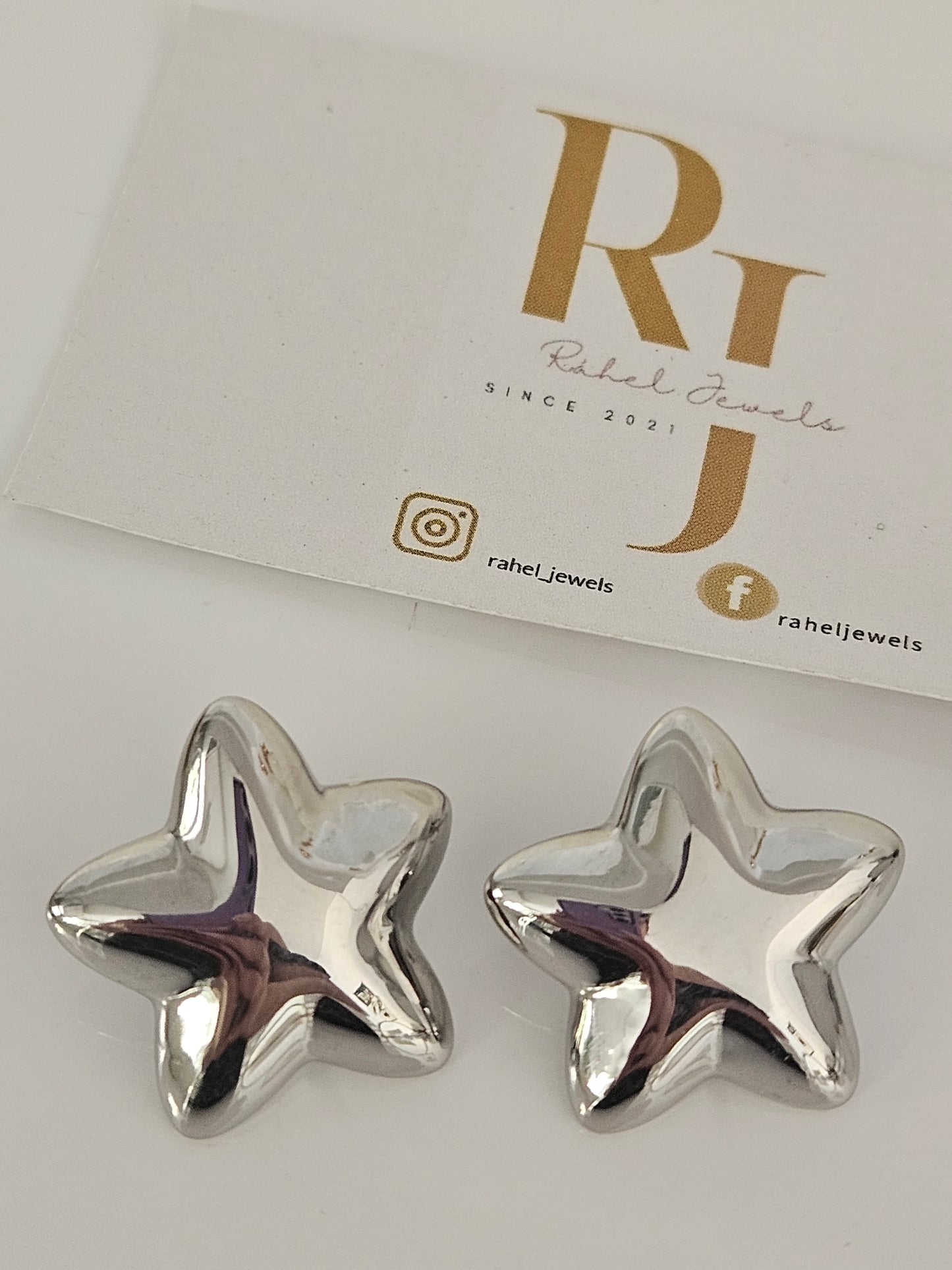KIRA STAR EARRINGS