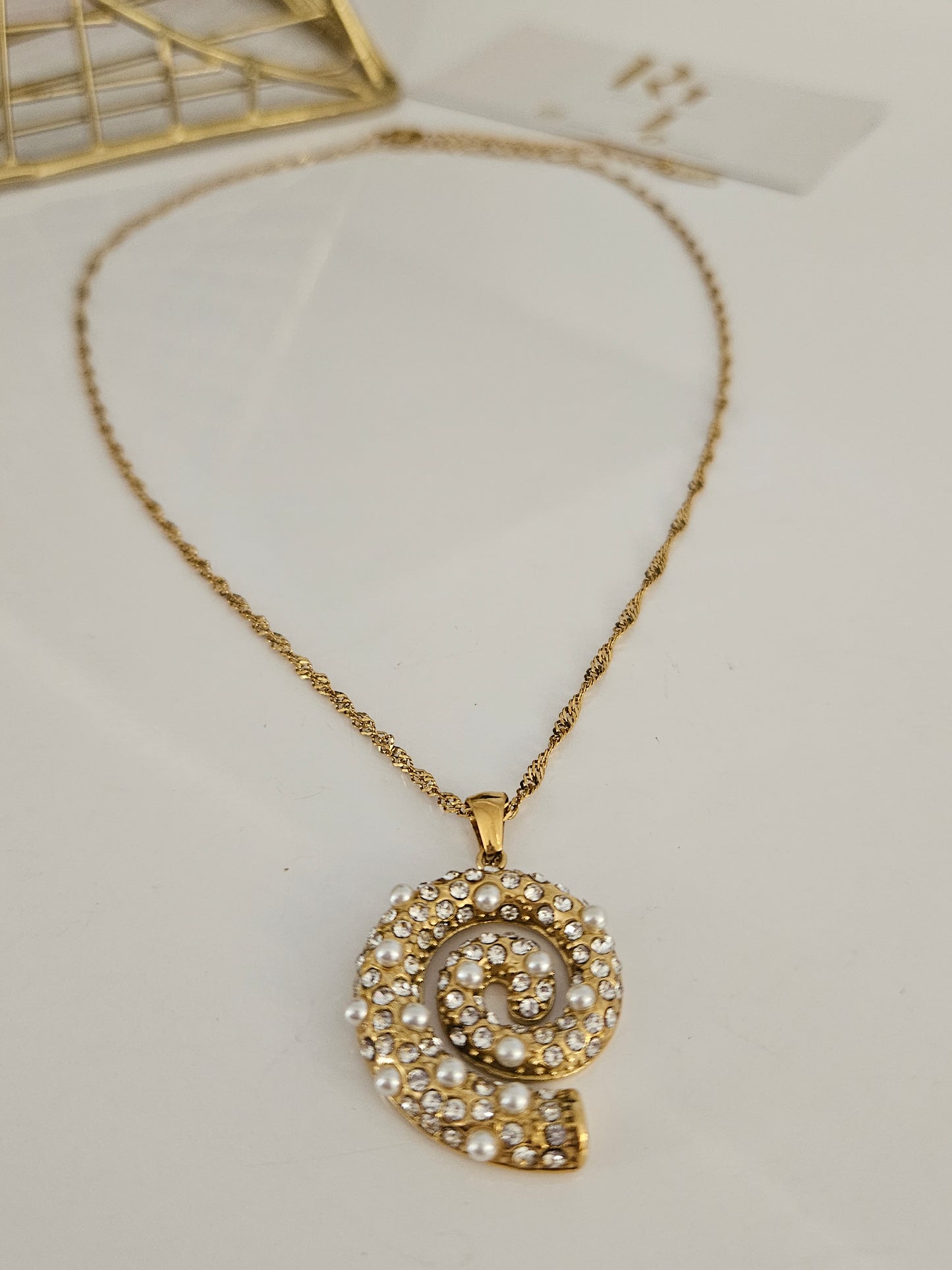 ELEGANT CARACOL Necklace
