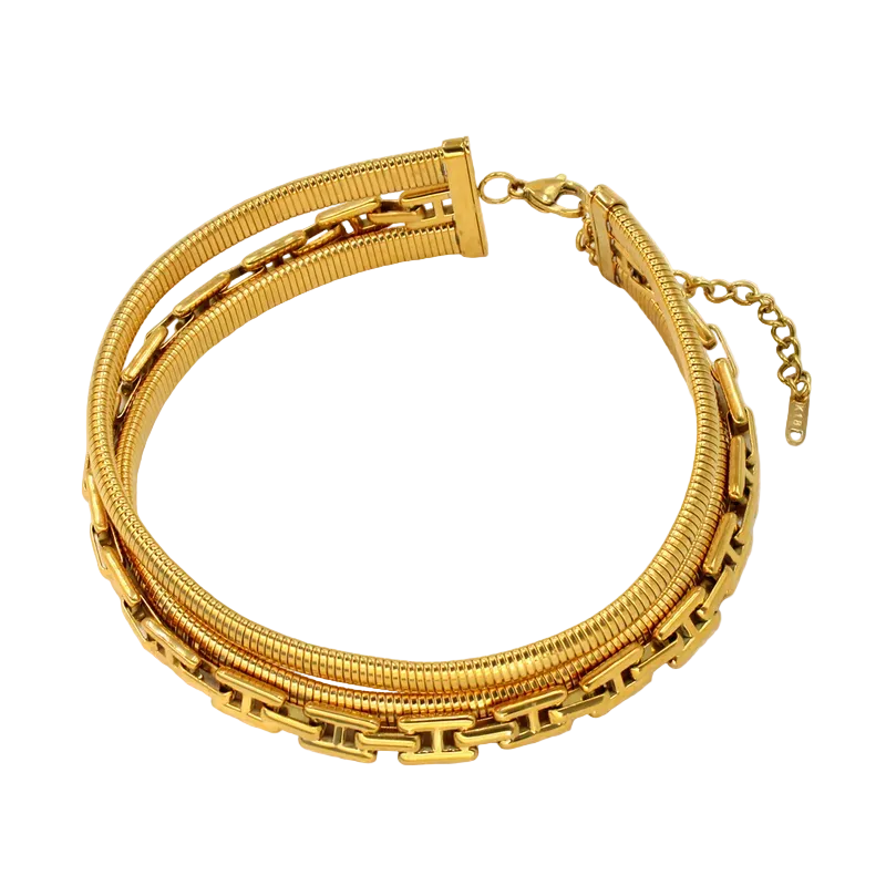 MILA NECKLACE