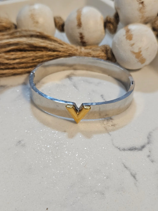 KARINAS BRACELET