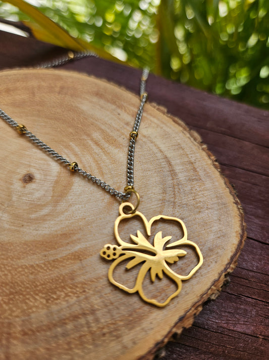 AMIS NECKLACE
