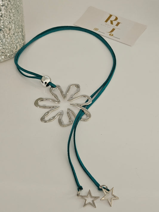 FLOWER PLATED NECKLACE