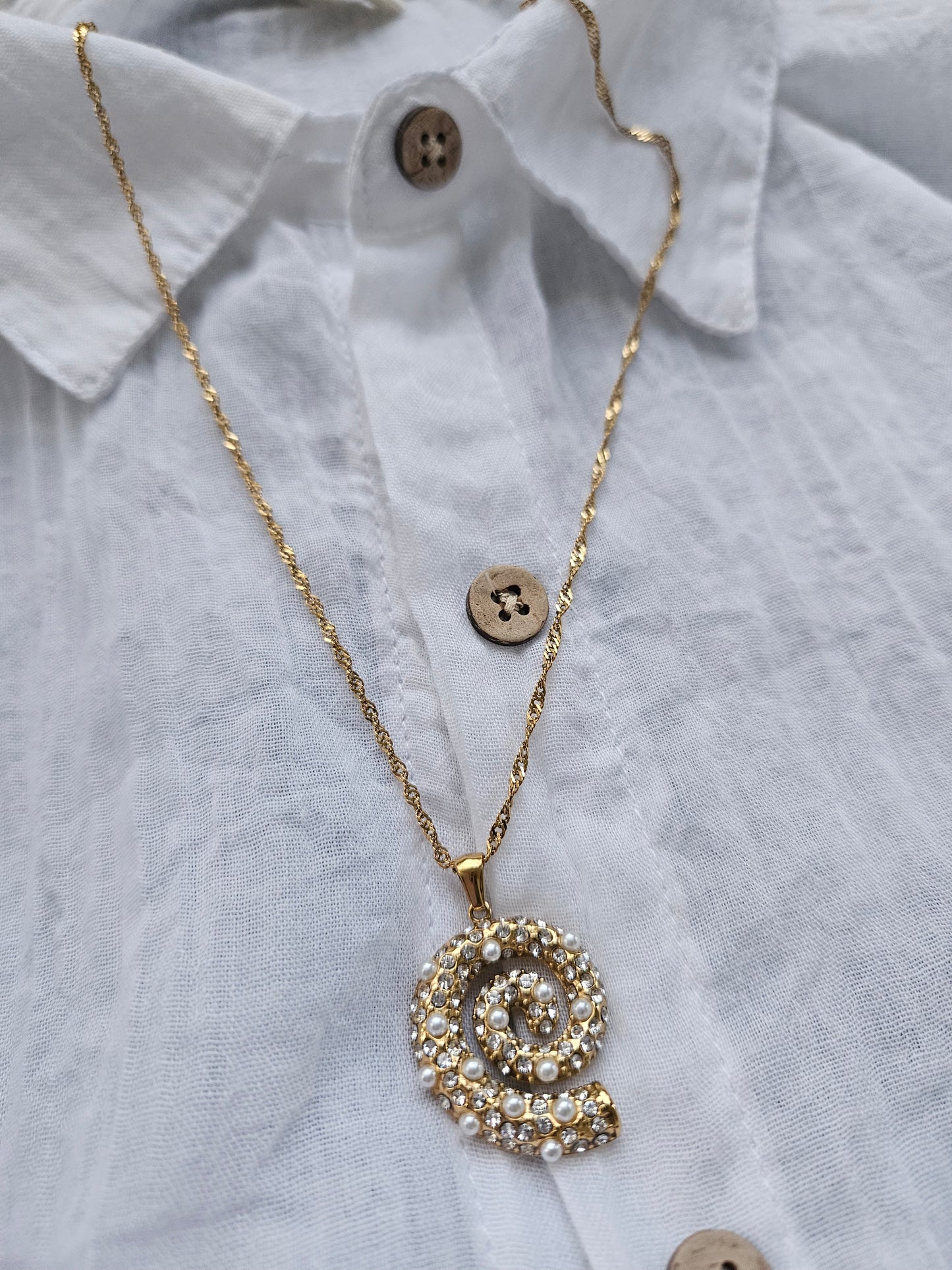 ELEGANT CARACOL Necklace