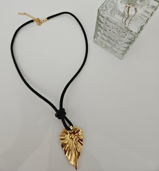 Black Elegant Necklace
