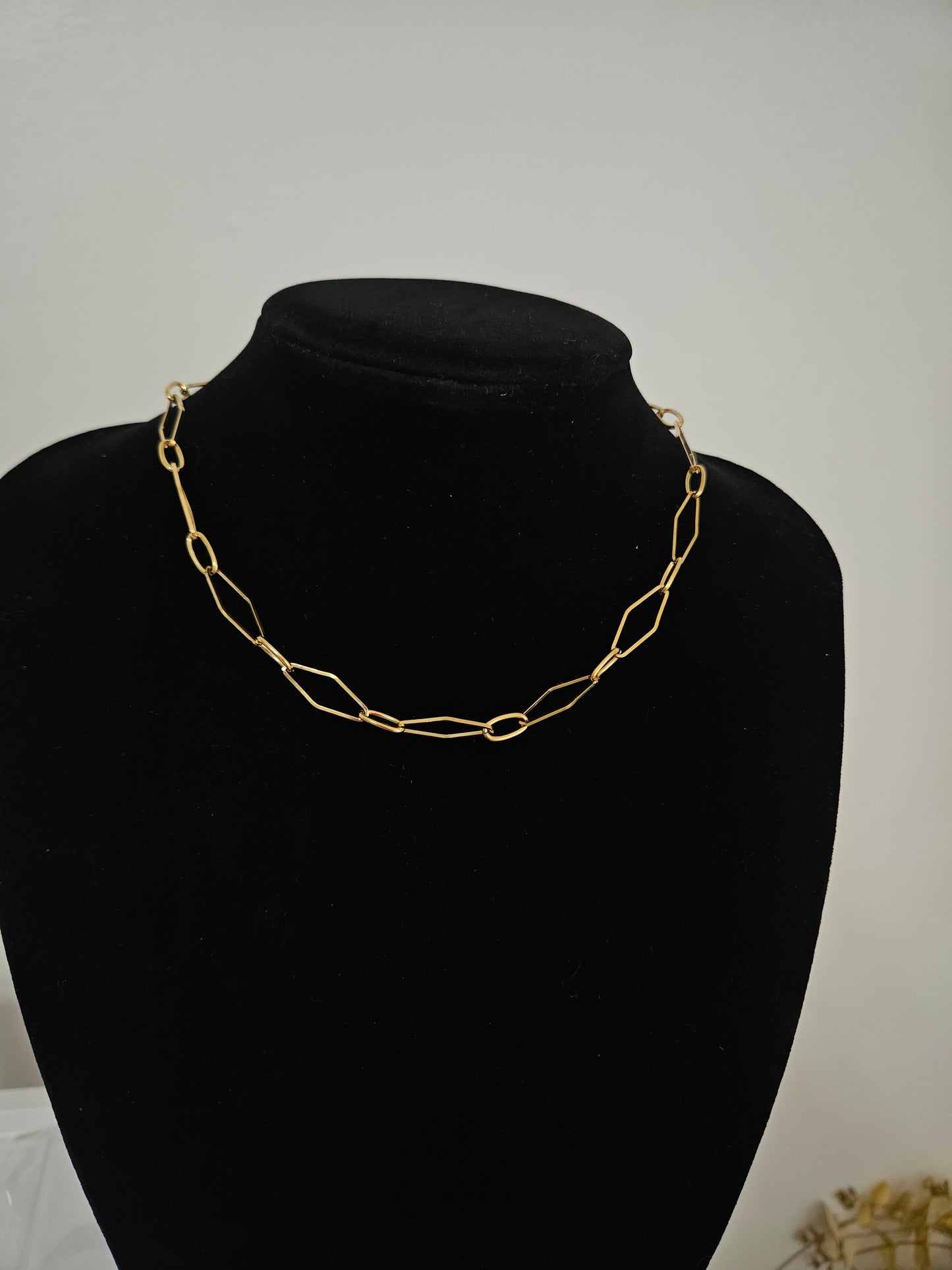 LORNA NECKLACE