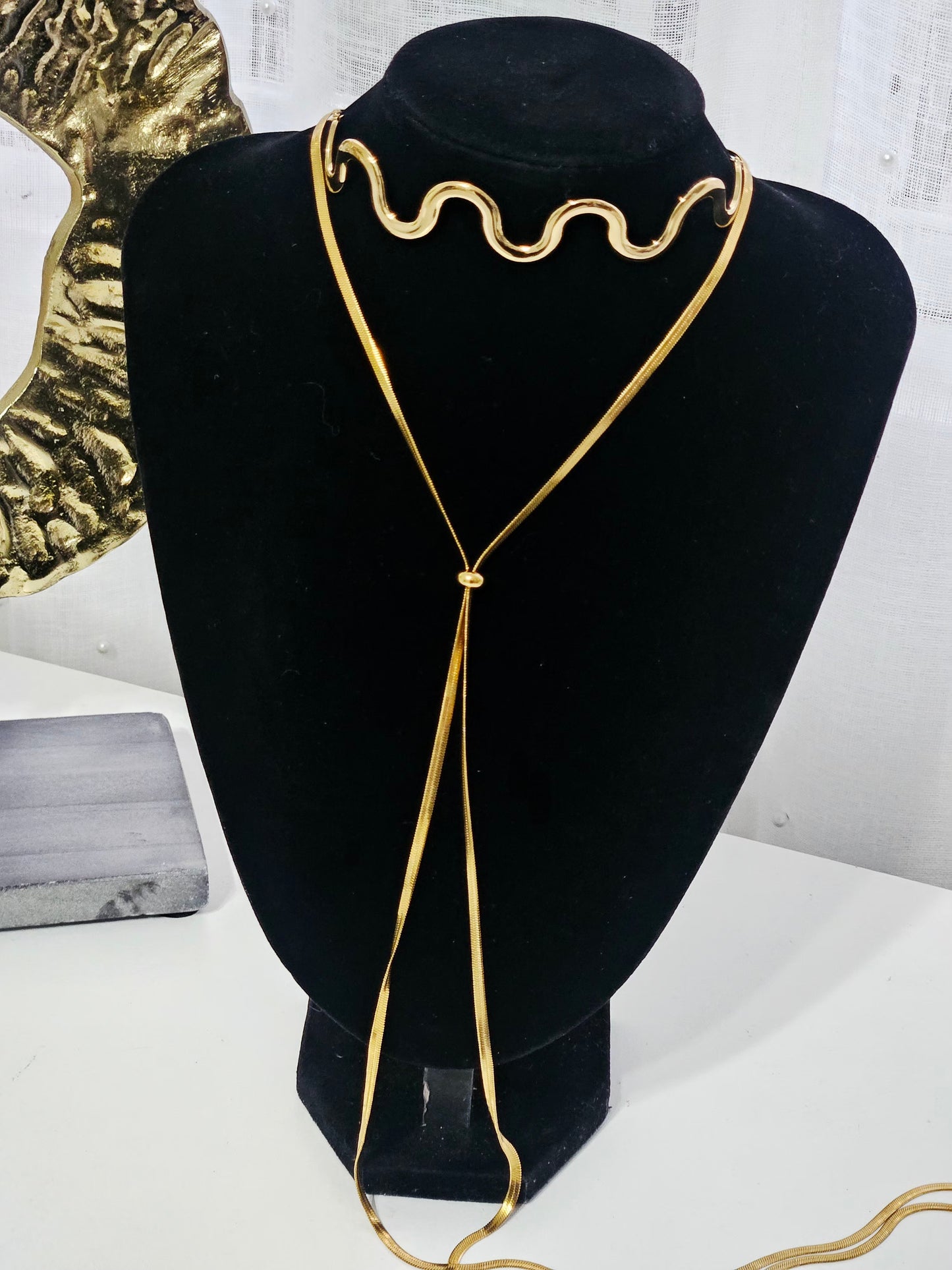 Choker Necklace Gold