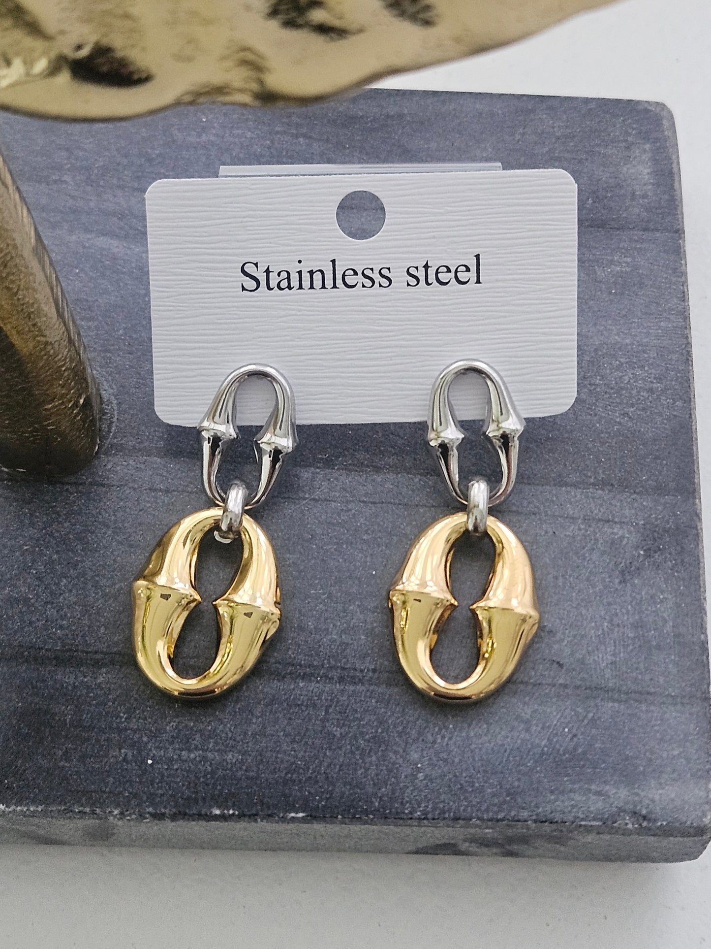 Zahira Earrings
