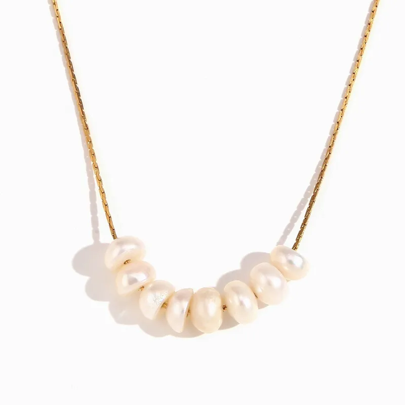 Laia Necklace