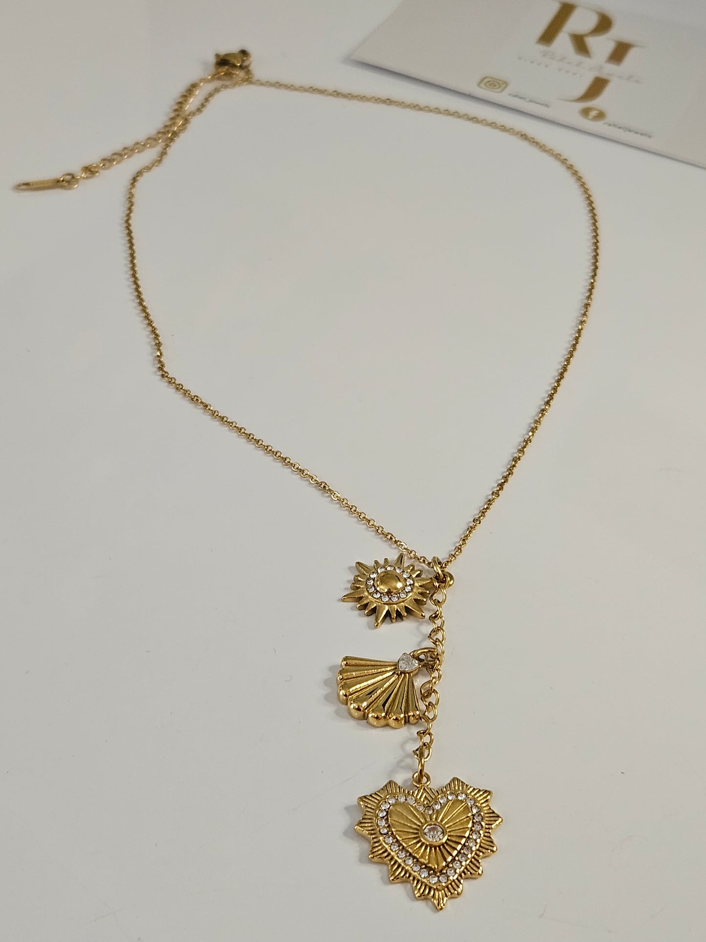 Azaris Necklace