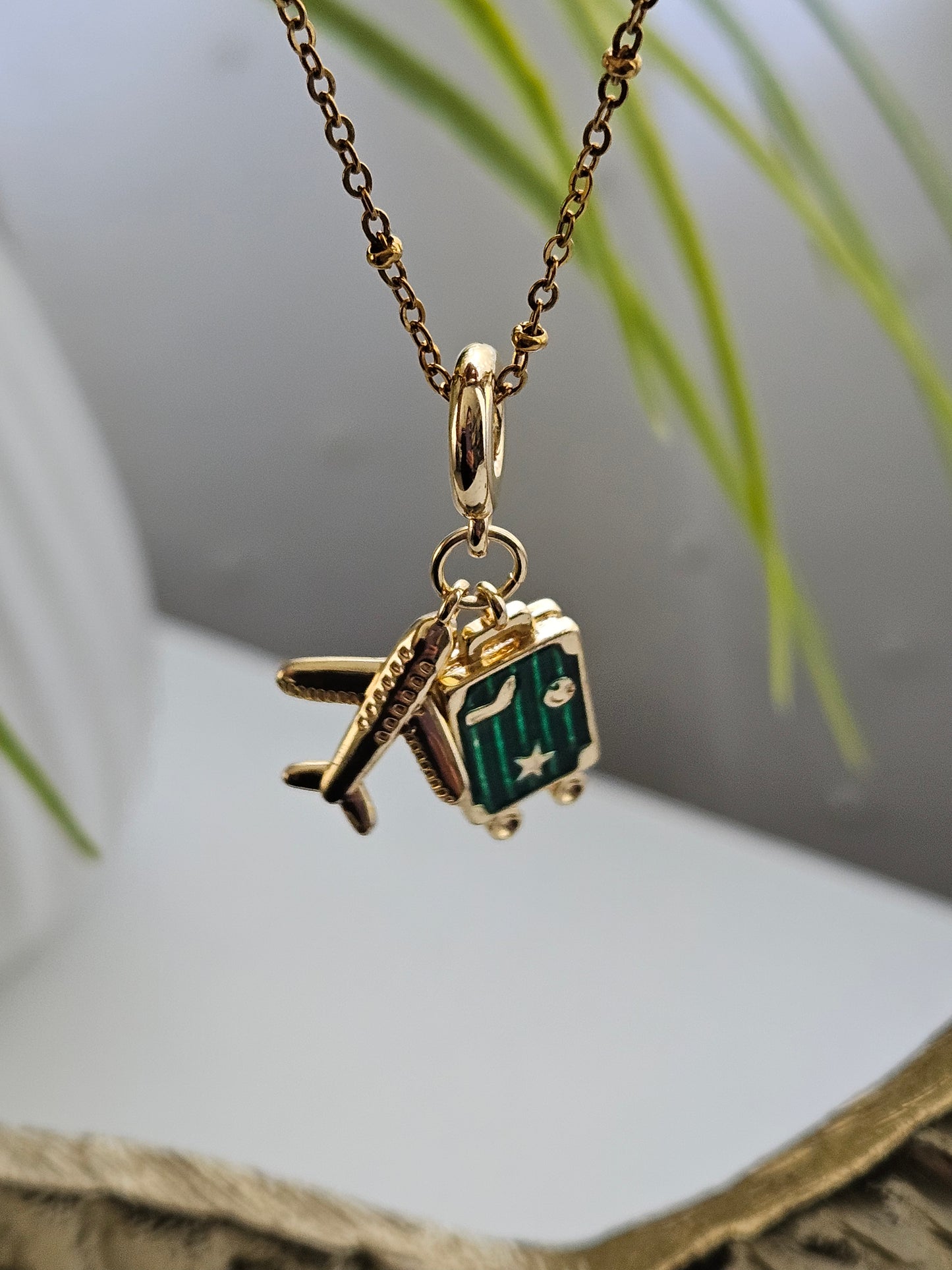 Viajera Necklace