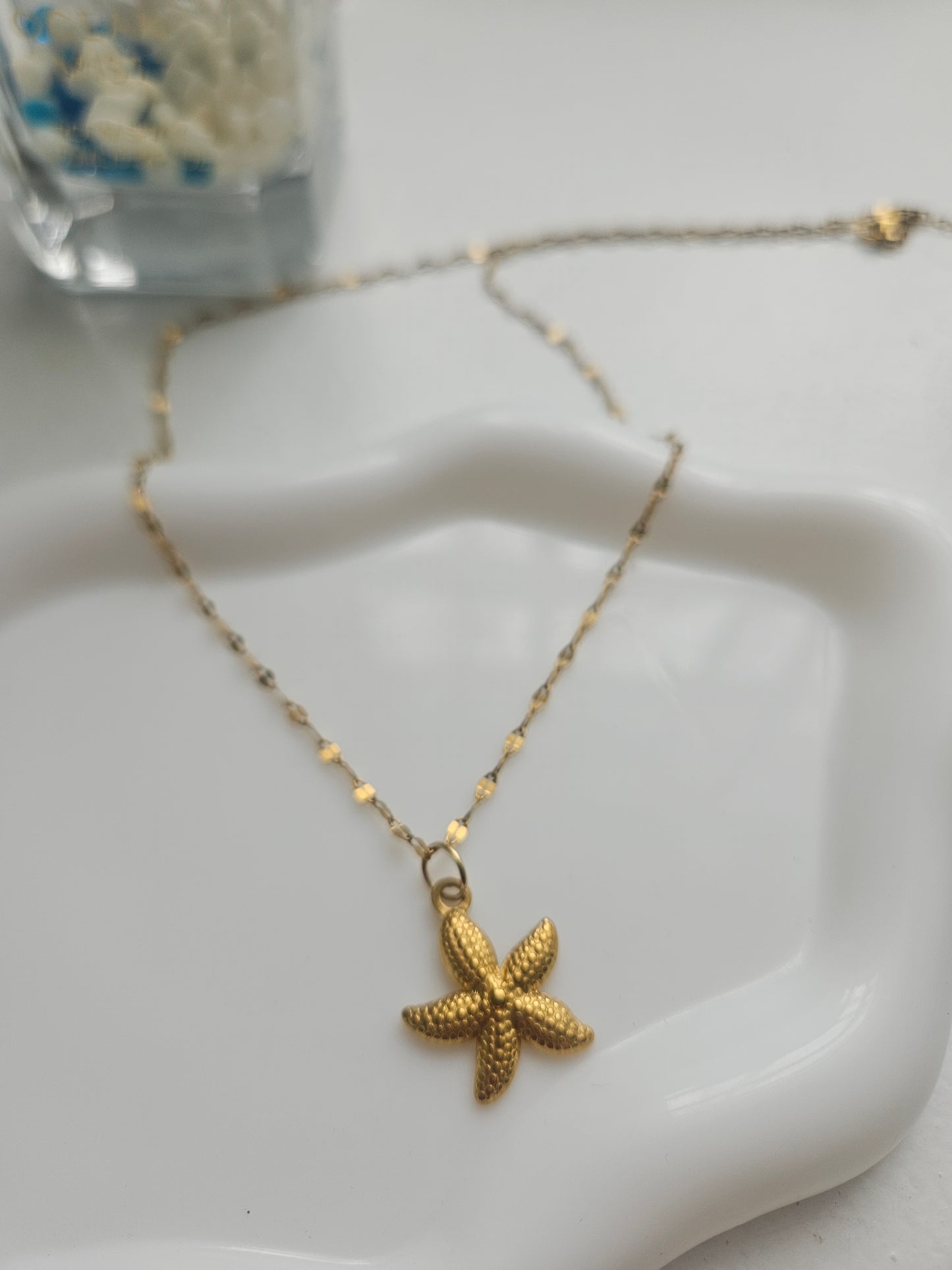 LARA NECKLACE