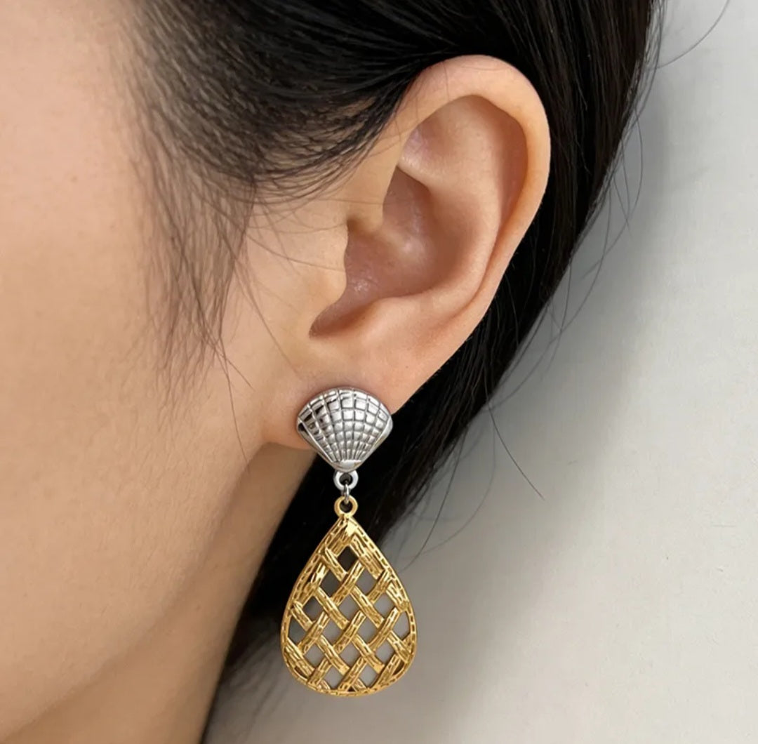 Novia Earrings