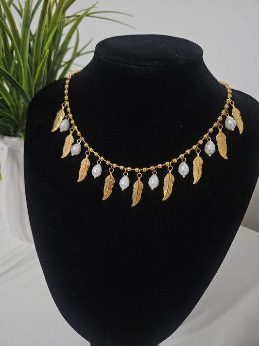 AMIRA NECKLACE