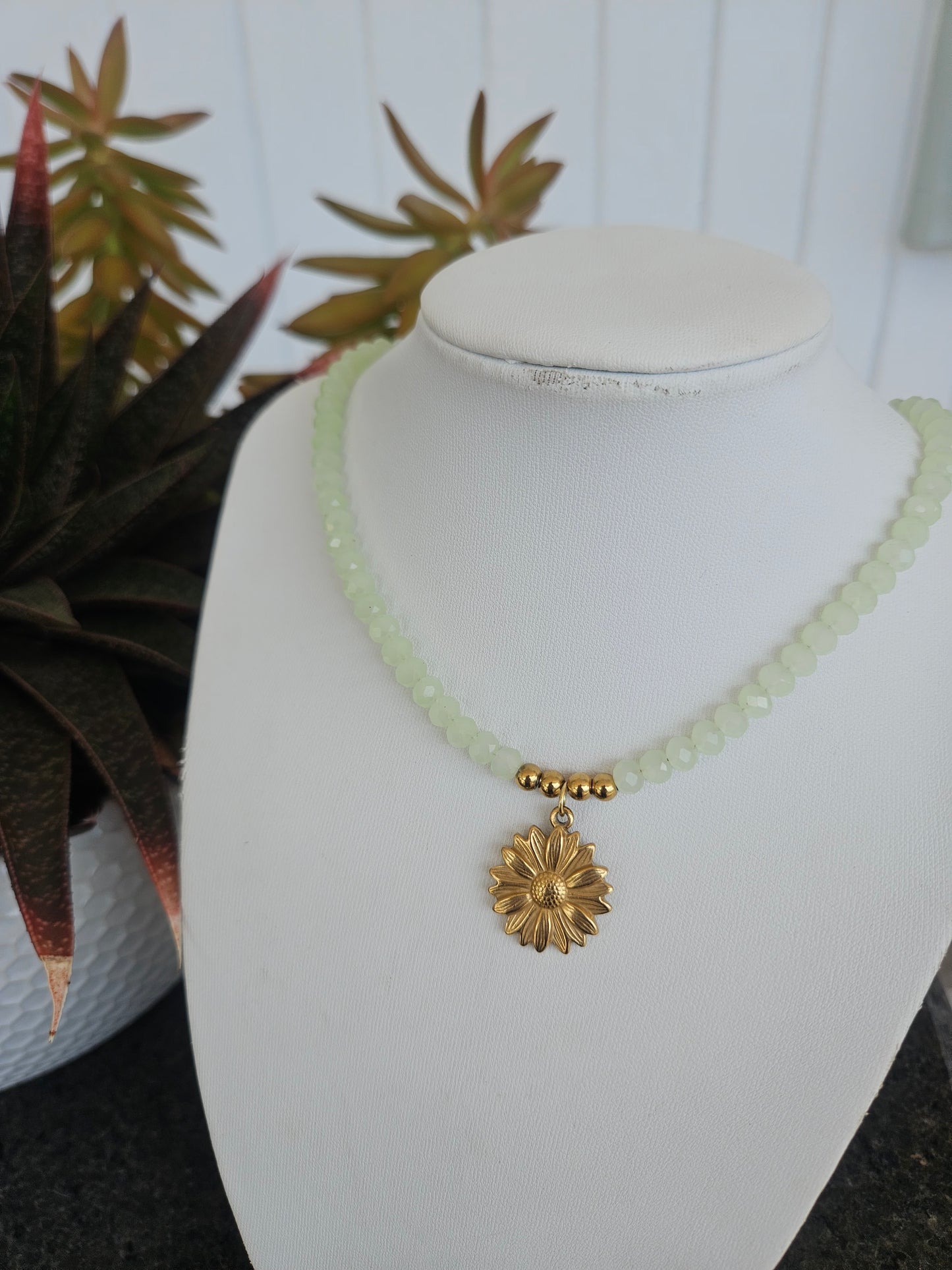 Veraniega Necklace